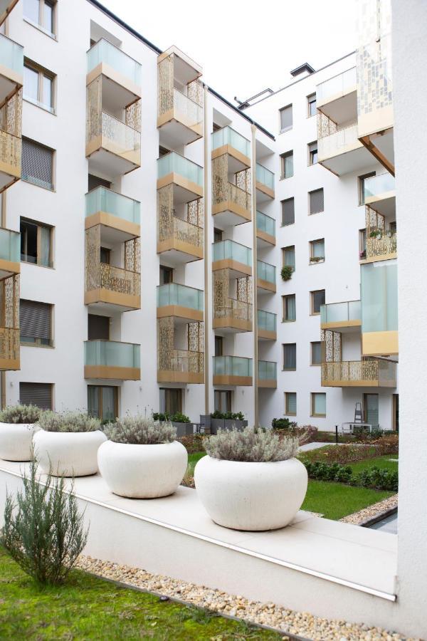 Budapest Magic Garden In Downtown Εξωτερικό φωτογραφία